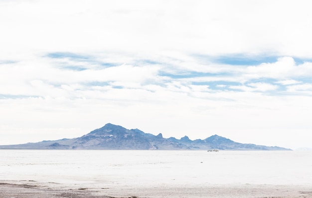 Sommerabend in Bonneville Salt Flats, Utah.