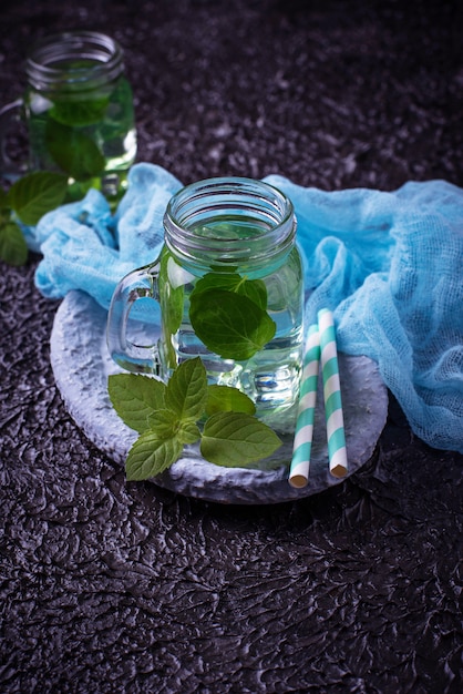 Sommerfrische Minzgetränk