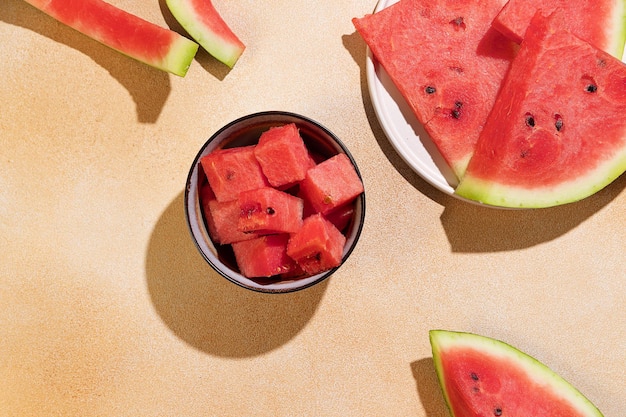 Sommergesunder Nachtisch mit Wassermelonenscheiben