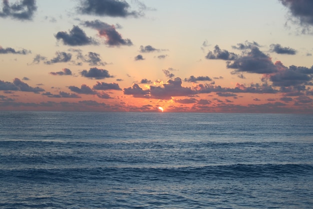 Sonnenaufgang am Strand