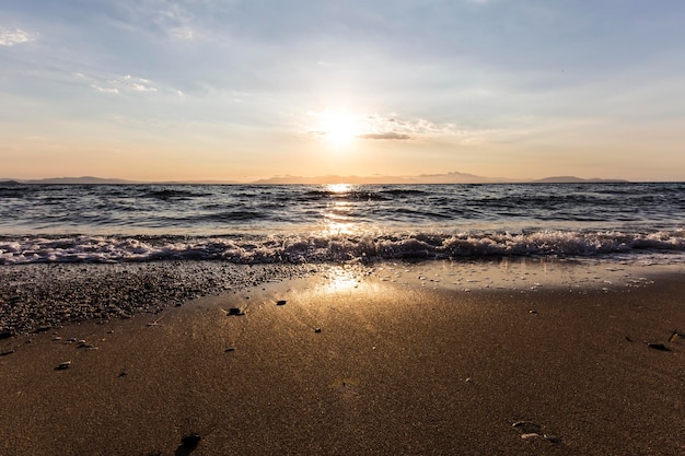 Sonnenaufgang am Strand