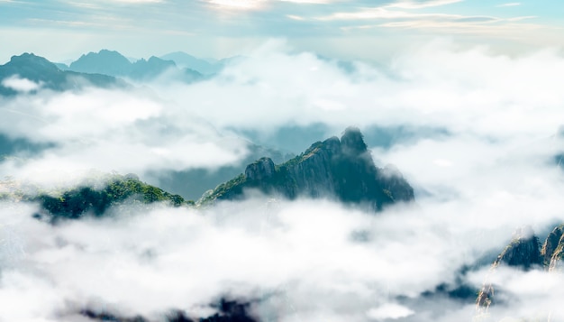 Sonnenaufgang im Berg Huangshan, China