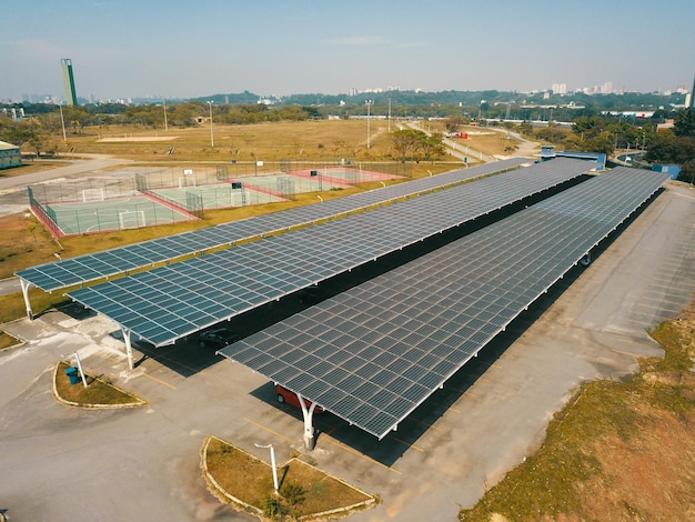 Sonnenkollektoren in Sao Paulo in der Region Pinheiros Im Villa Lobos Park Nachhaltige Energie