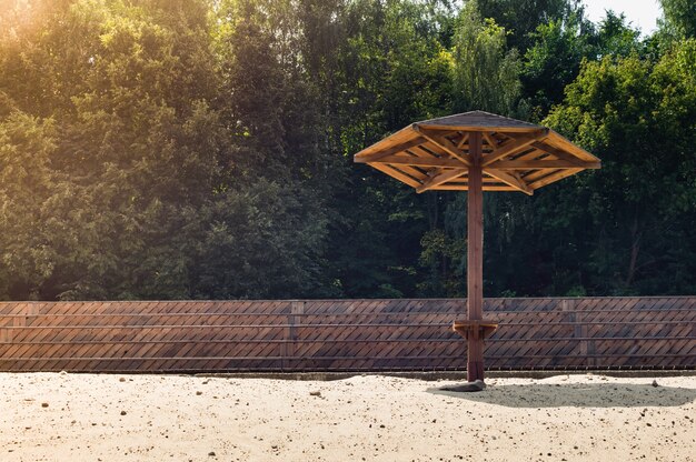 Sonnenschirm auf dem Sand