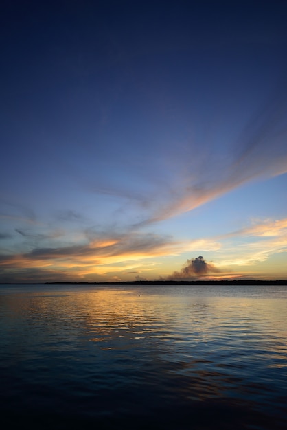 Sonnenuntergang am berühmten Jacare Beach Cabedelo in der Nähe von Joao Pessoa Paraiba Brasilien am 03. Dezember 2012