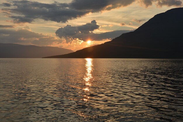 Sonnenuntergang am Dog Lake Putorana-Plateau