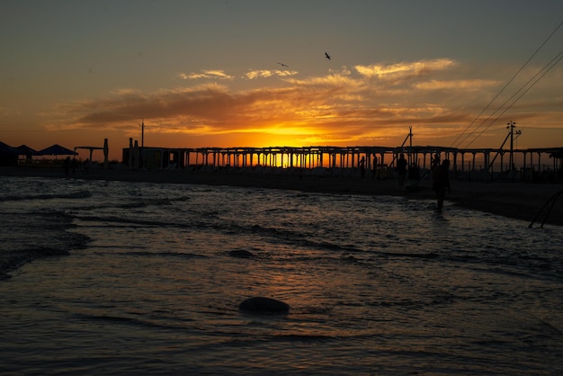 Sonnenuntergang am Strand Sonnenuntergang am Pier