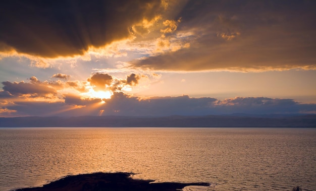 Sonnenuntergang am Toten Meer Jordanien