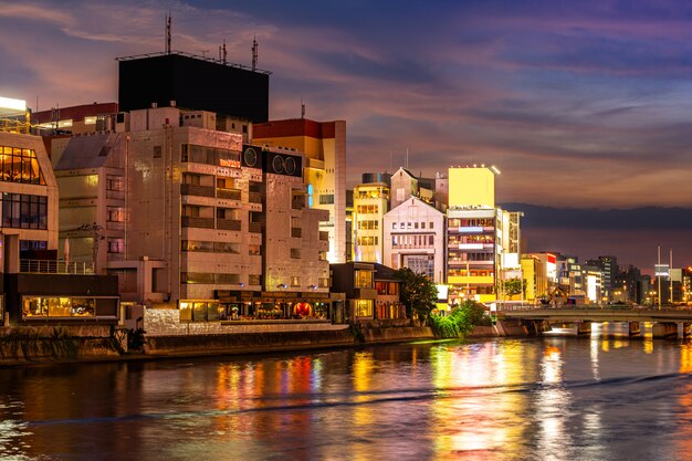 Sonnenuntergang Fukuoka Naka River Yatai-Lebensmittelstall