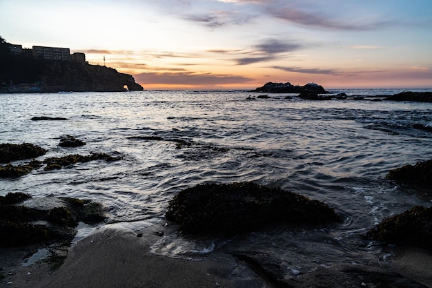 Foto sonnenuntergang in der bucht von horcon chile