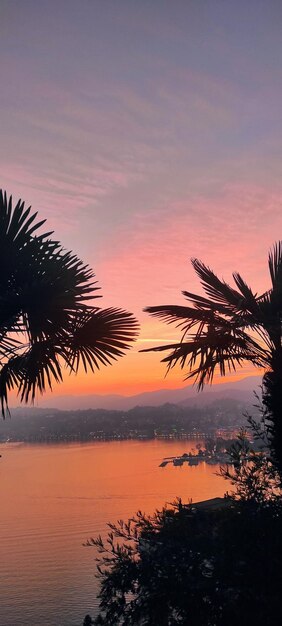 Foto sonnenuntergang in lugano