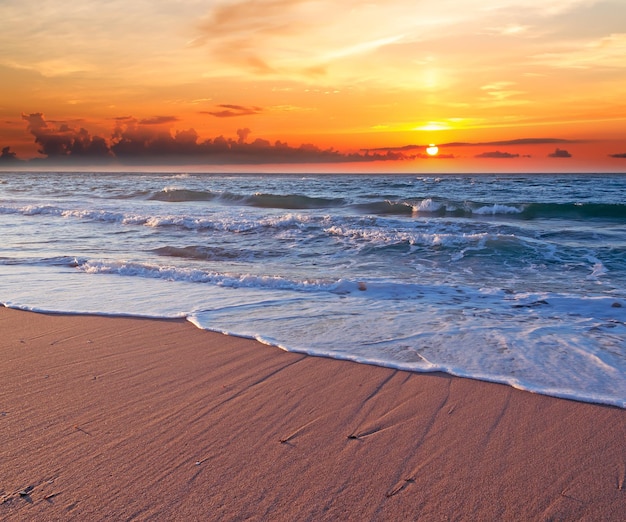 Sonnenuntergang in Platamona, Sardinien