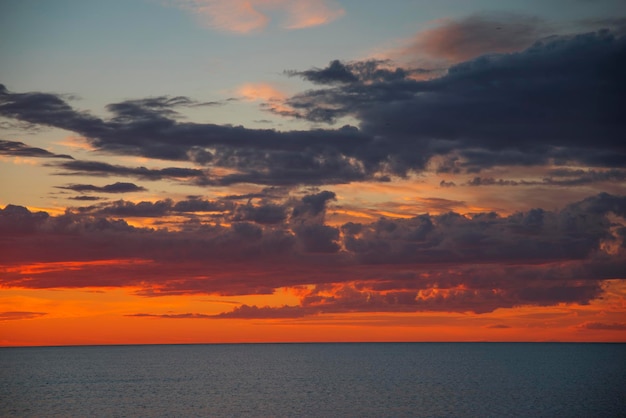 Sonnenuntergang über dem Abendozean