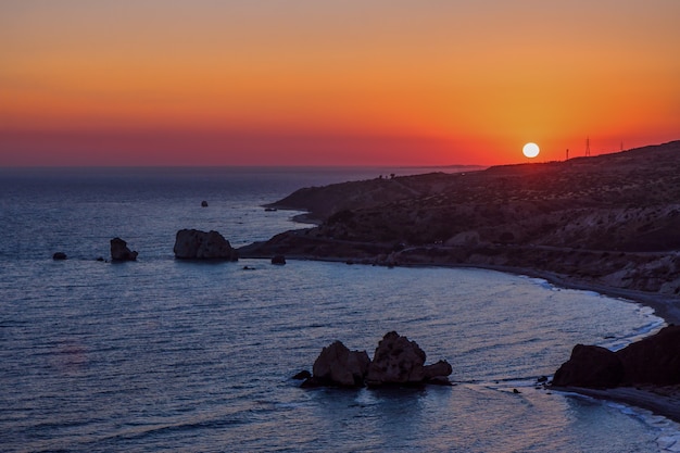 Sonnenuntergang über dem Felsen der Aphrodite