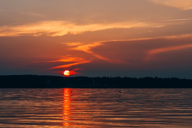 Sonnenuntergang über dem Meer