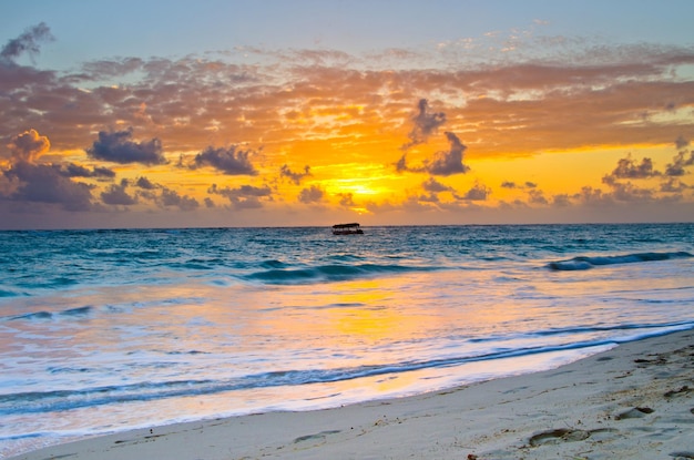 Sonnenuntergang über dem Meer