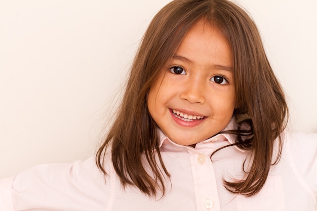 Foto sonriente niña linda