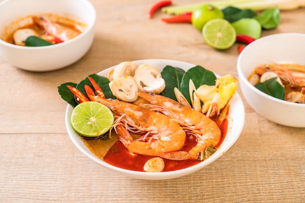 Sopa amarga picante de Tom Yum Goong