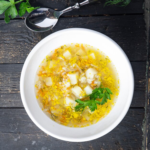 sopa de arroz comida vegetal bocadillo en la mesa espacio de copia fondo de comida dieta rústica veggie vegano