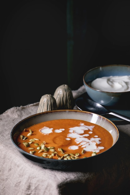 Sopa de calabaza con nata