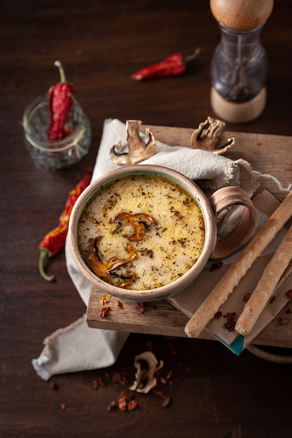 Sopa crema con champiñones