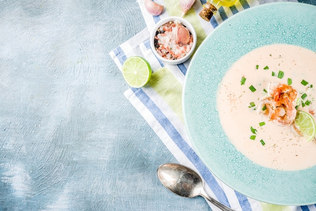 Sopa cremosa de camarones