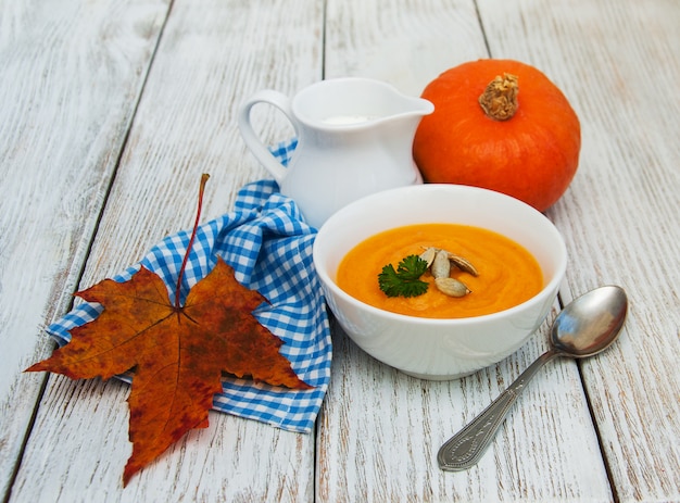 Sopa de Abóbora com abóboras frescas