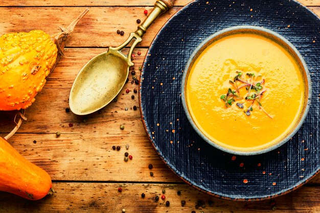 Sopa de abóbora de outono, vista de cima