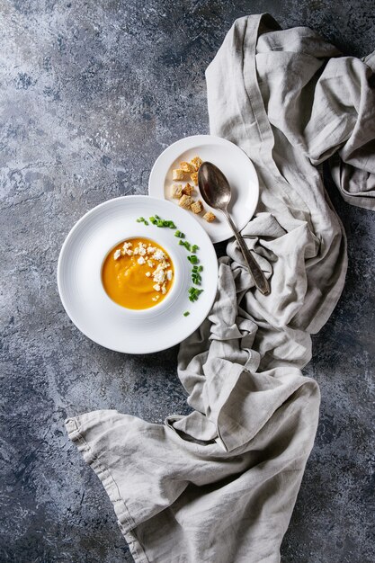 Sopa de cenoura com abóbora