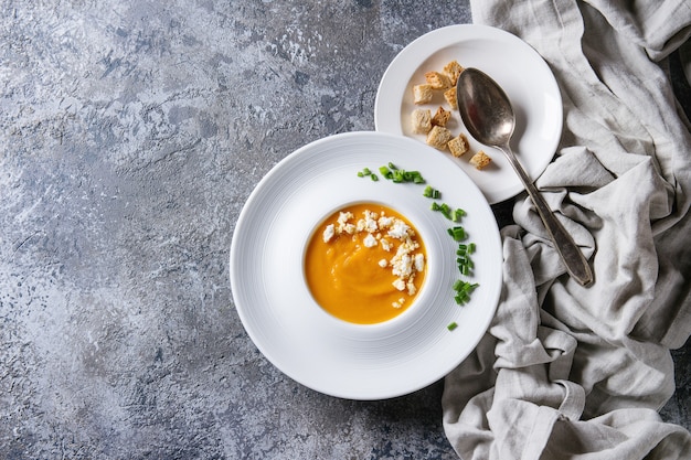 Sopa de cenoura com abóbora