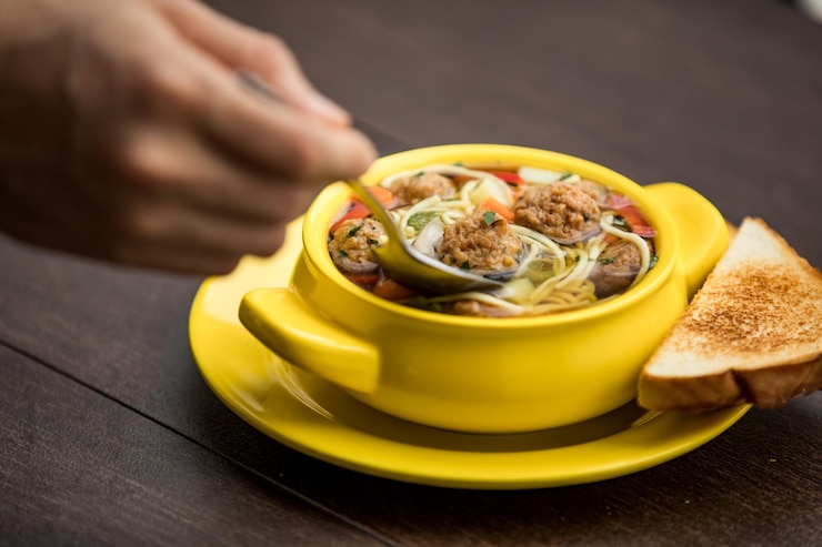 Foto sopa de espaguete
