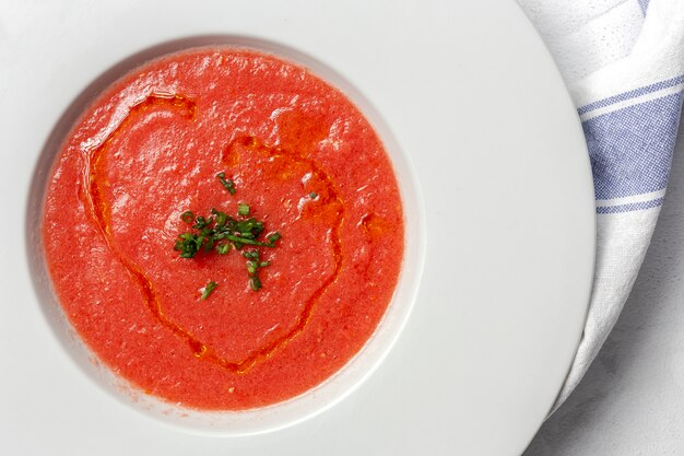 Sopa de tomate caseiro