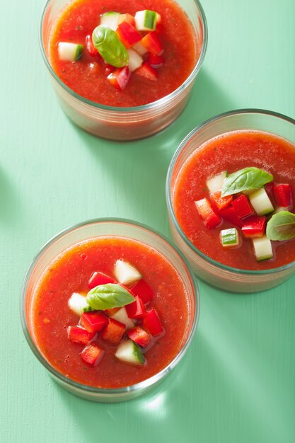 Sopa fría de gazpacho en vaso