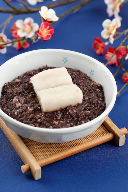 Sopa de Frijoles Rojos Dulces Oshiruko con Pastel de Arroz, Cerrar