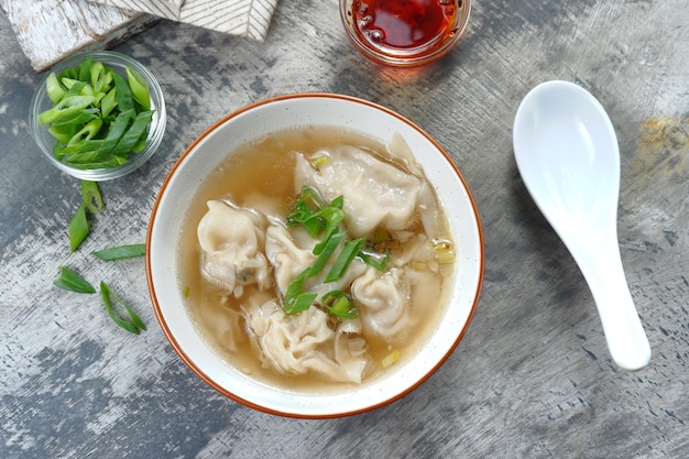 Sopa wonton