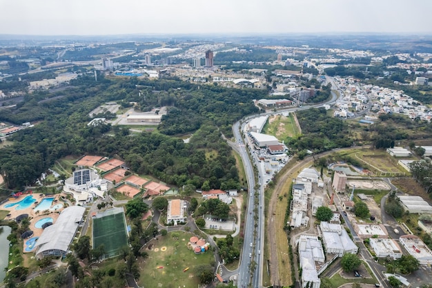 Sorocaba Sao Paulo Brasilien ca. August 2022 Sorocaba Stadt Luftbild Stadt von oben per Drohne gesehen