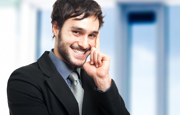 Sorrindo, homem negócios, em, seu, escritório