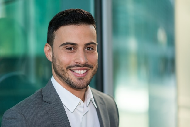 Sorrindo, homem negócios, retrato