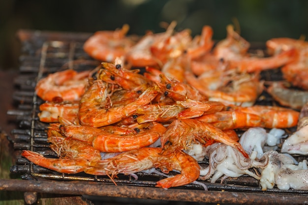 Sortiertes köstliches gegrilltes Fleisch