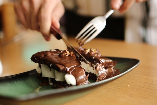 Soufflé de chocolate con helado