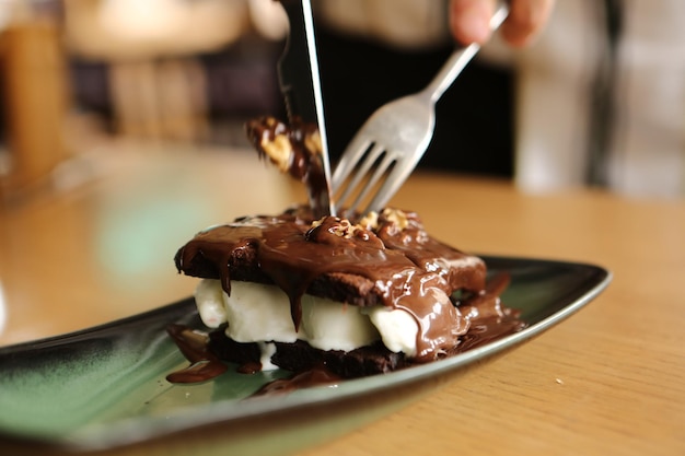 Soufflé de chocolate con helado