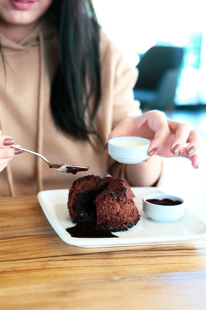 Soufflé de chocolate con helado