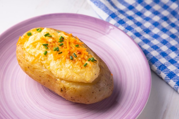 Soufflé de patata al horno con queso gratinado