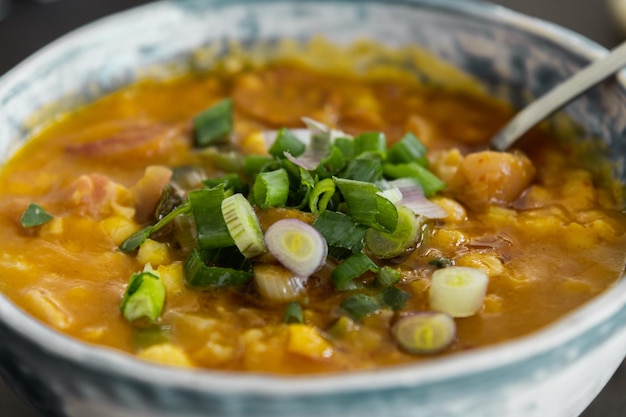 Foto soulful delight traditionelle argentinische locro bowl mit gemüse der saison