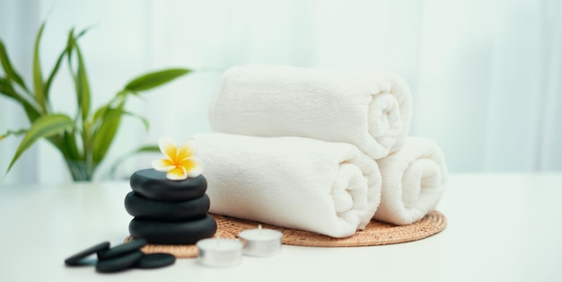 Spa-Accessoire-Komposition im Beauty-Wellness-Center des Day-Spa-Hotels