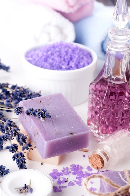 Spa conjunto com lavanda