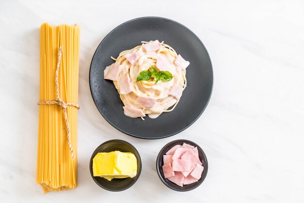 Spaghetti Carbonara Schinken