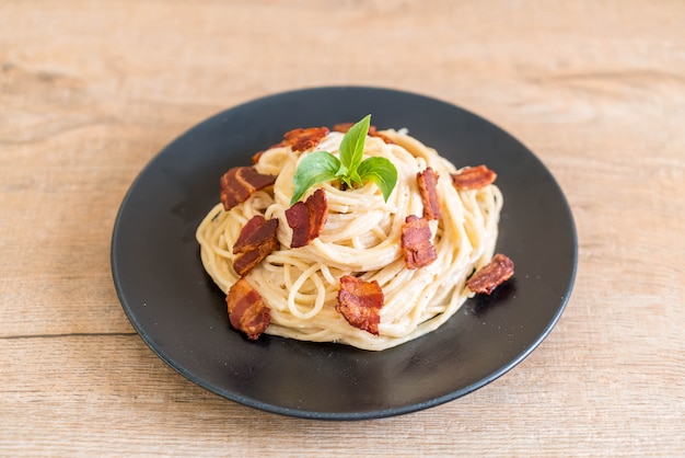 Spaghetti Frischkäse mit Speck