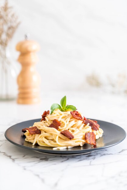 Spaghetti Frischkäse mit Speck