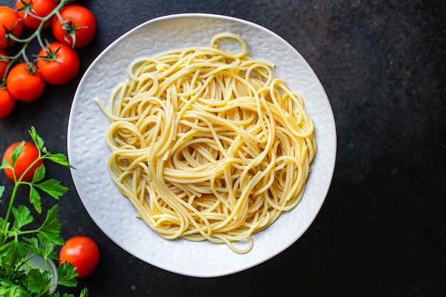 Spaghetti Hartweizen Pasta zweiten Gang glutenfreien Snack bereit, auf dem Tisch gesunde Mahlzeit Snack zu essen